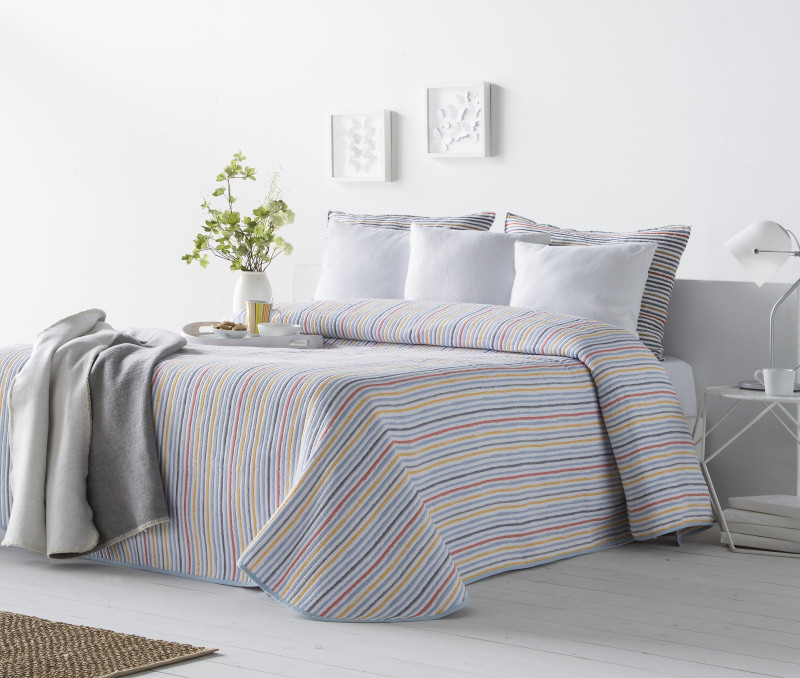 Colcha Rayas Multicolor Sofia de Dhestia